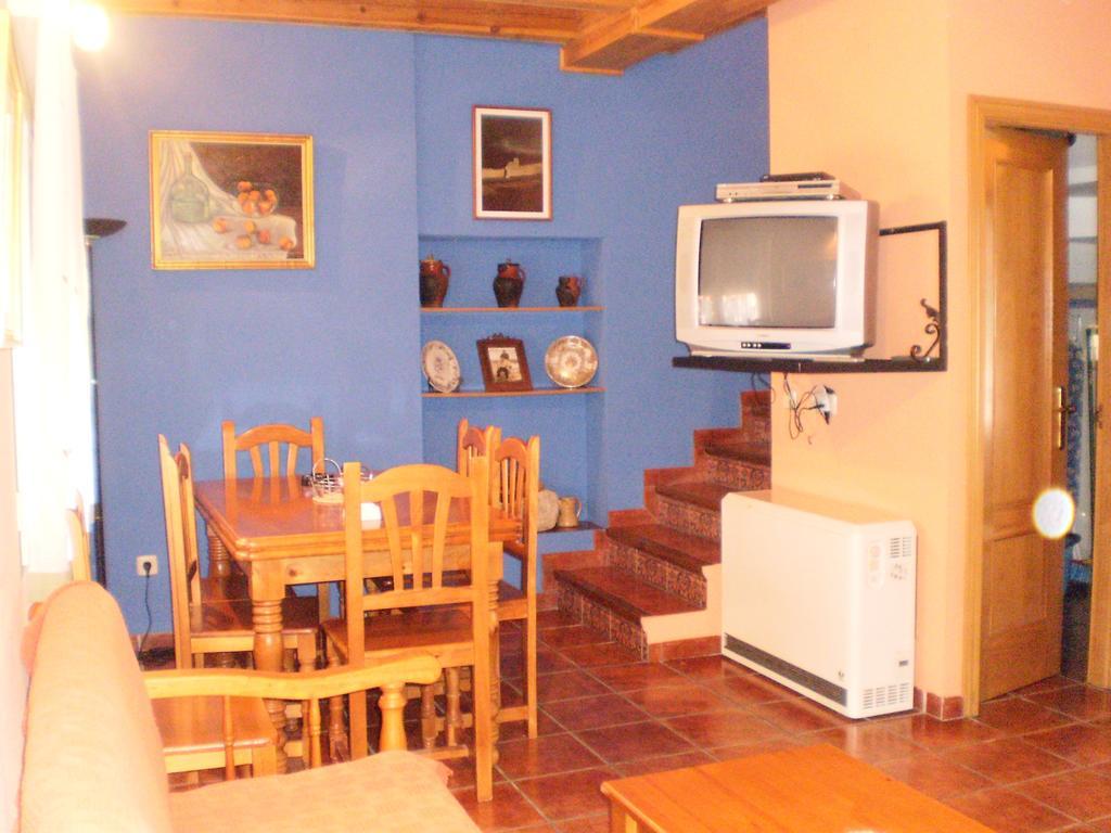 Los Olmos Holiday Home Fuentiduena المظهر الخارجي الصورة